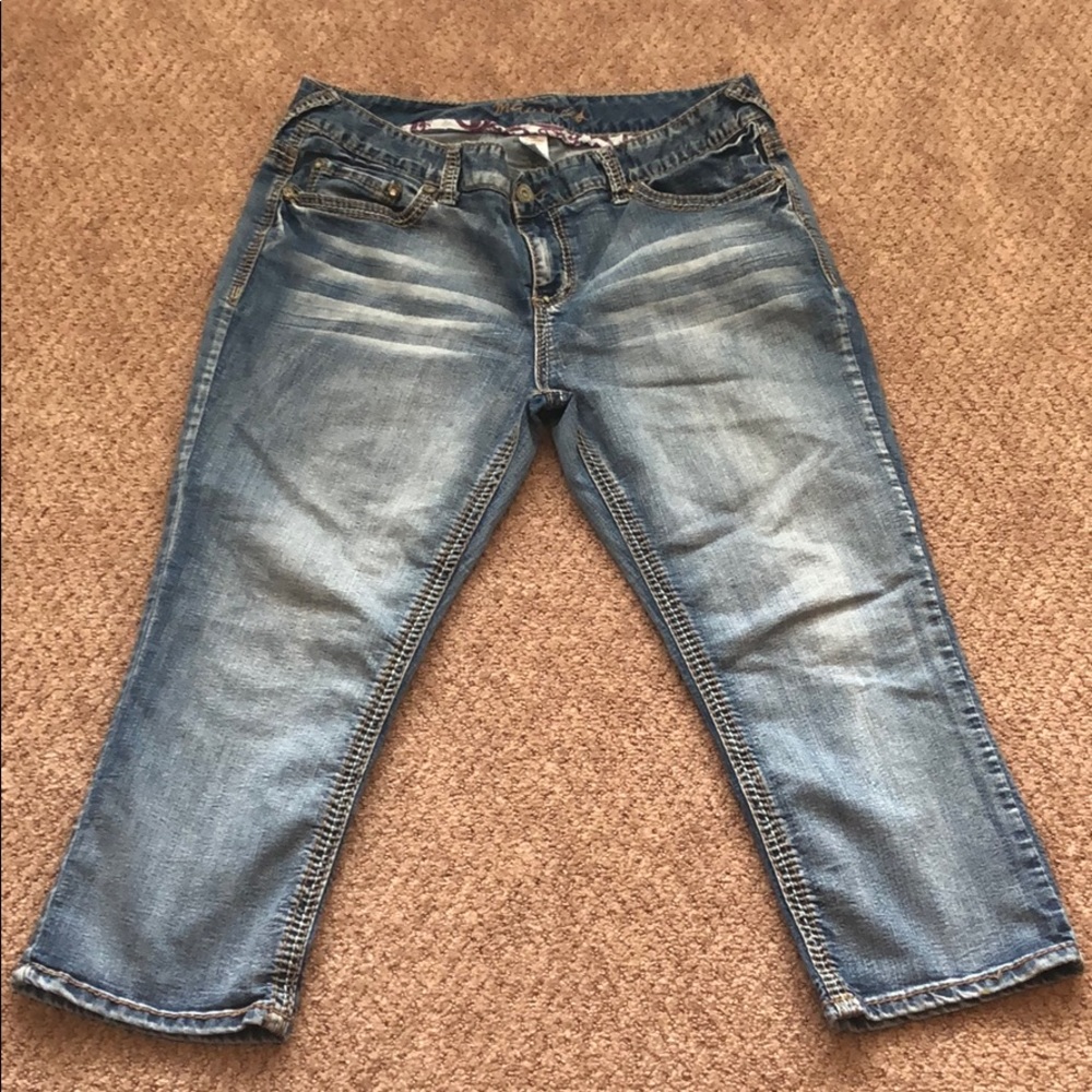 Maurice’s Women’s Capri Jeans